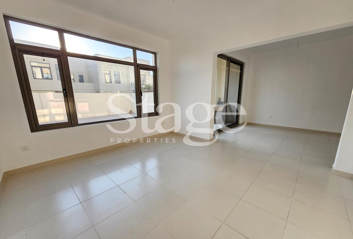 4 bedrooms Villas for Sale in Reem, Dubai stage-10339601