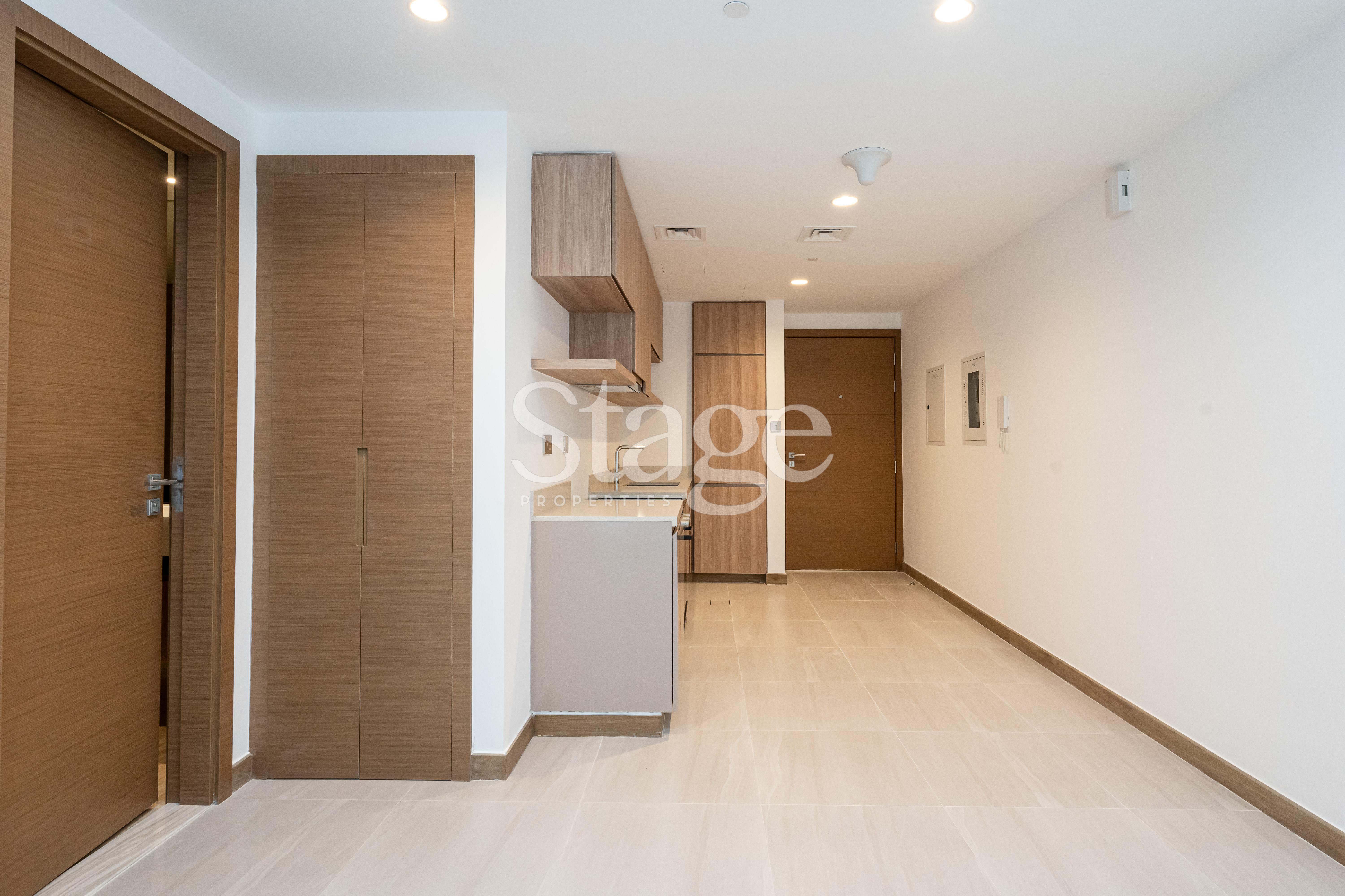 Canal View 1 bedroom for rent in Business Bay Dubai