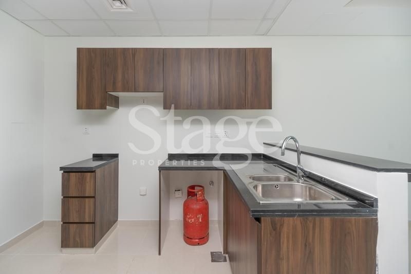 4 bedrooms Townhouse for Sale in Damac Hills 2, Dubai stage-9414505