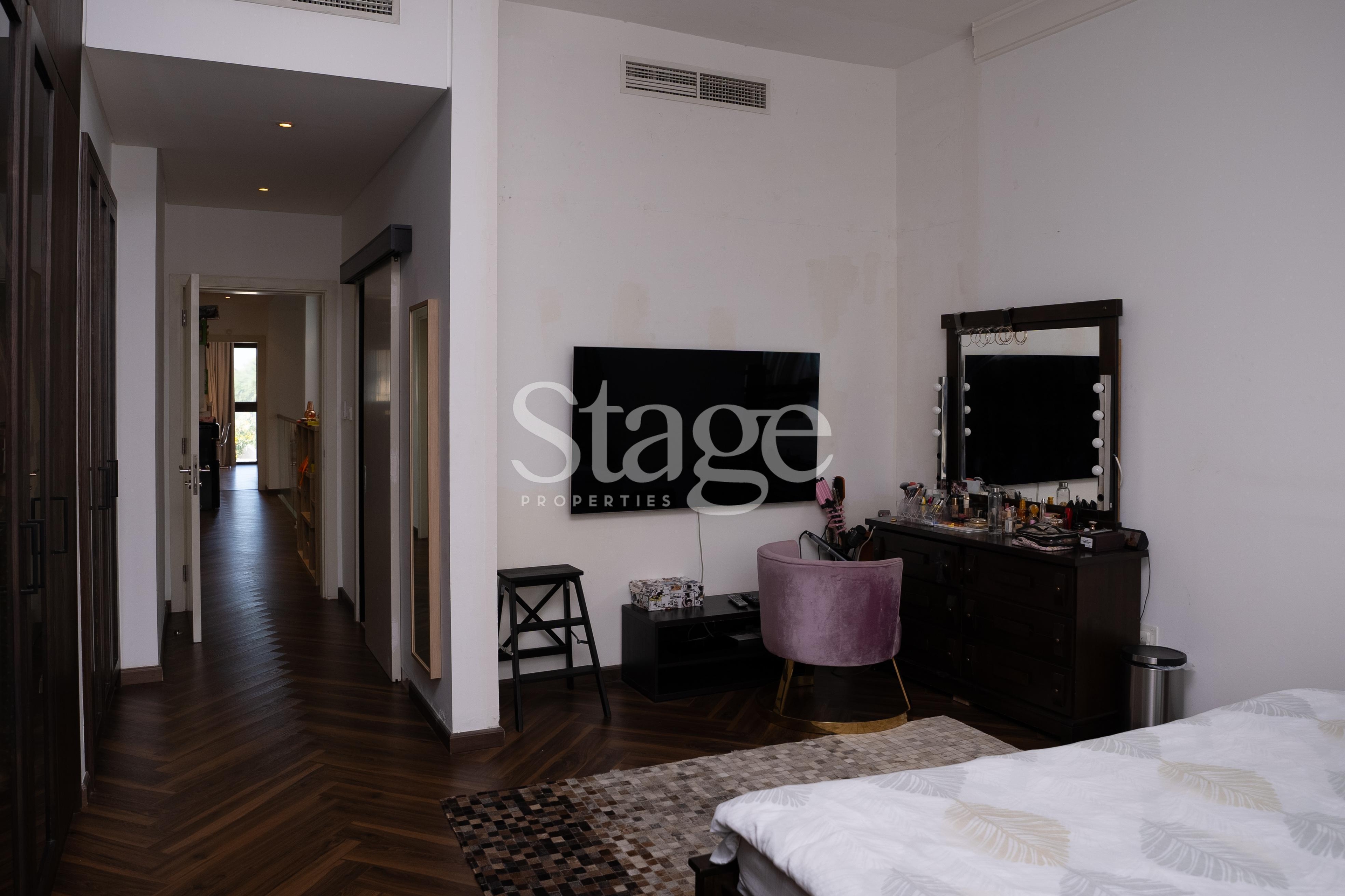 فيلا من ٤ غرف نوم للبيع في DAMAC Hills، Dubai stage-9112388