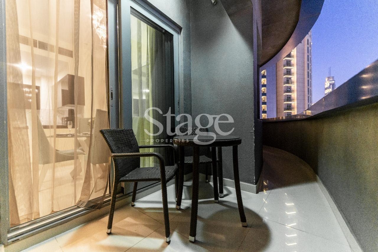 شقة من غرفة نوم للبيع في Downtown Dubai، Dubai stage-11267036