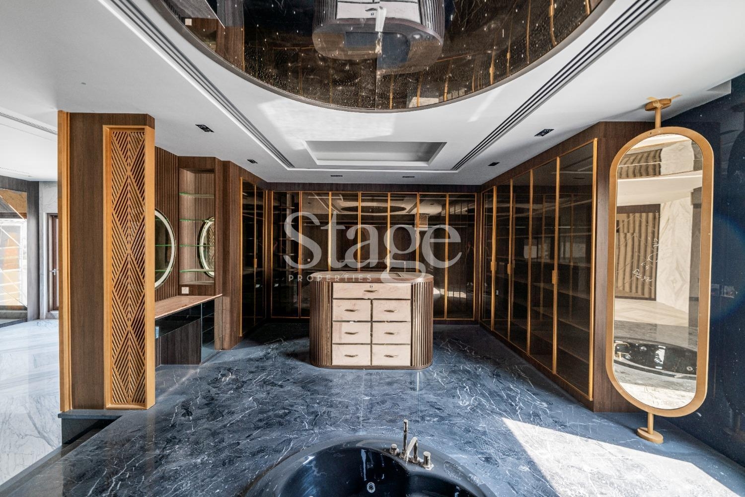 Exceptional 6 bedroom villa for sale in Deira