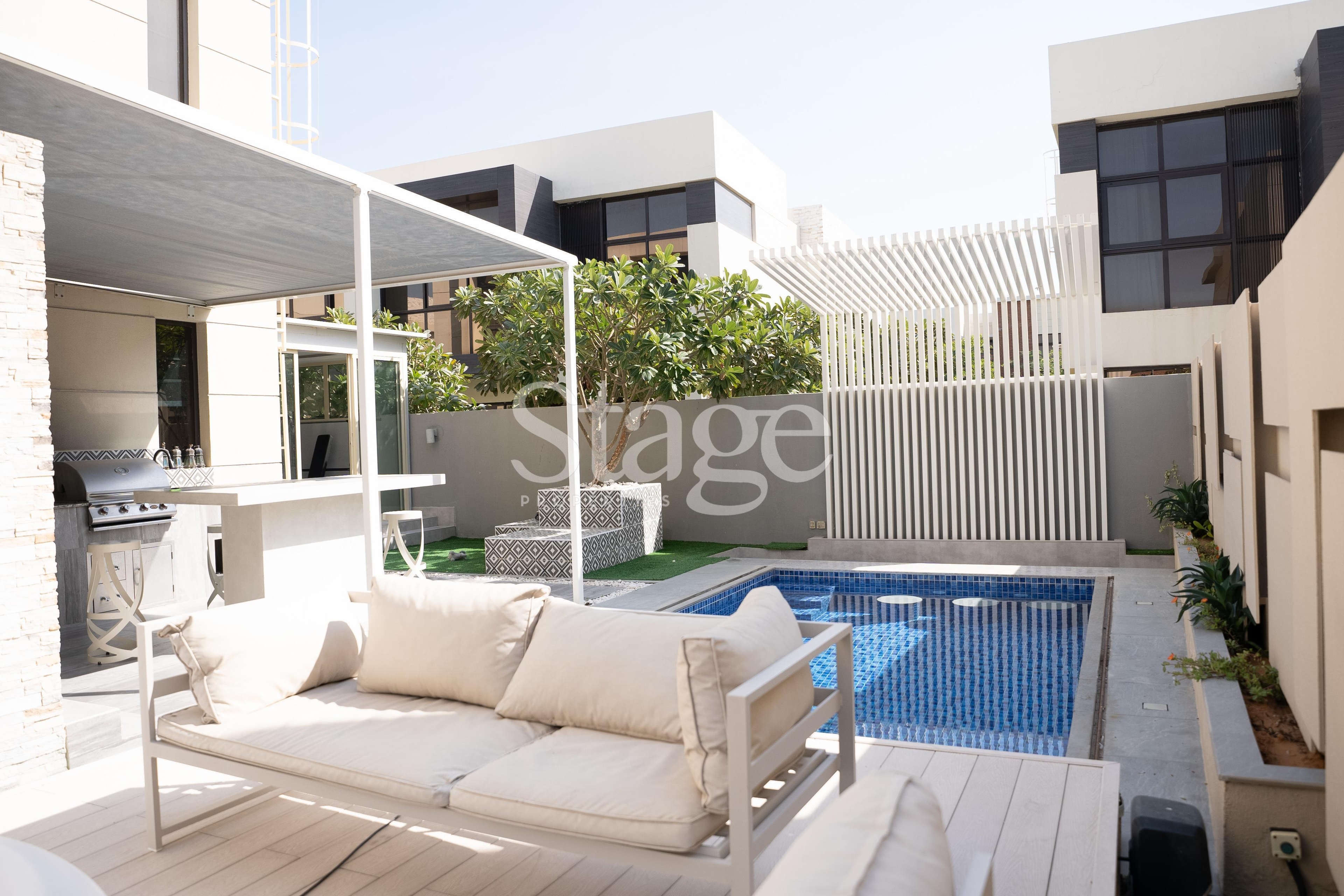 فيلا من ٤ غرف نوم للبيع في DAMAC Hills، Dubai stage-9112388