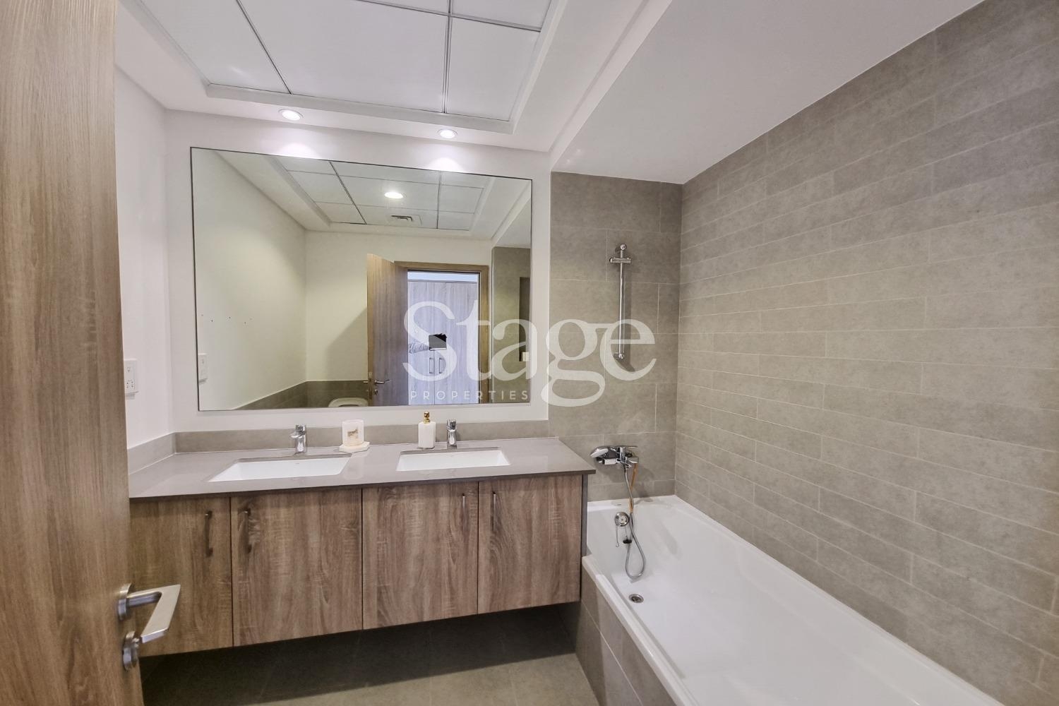 شقة من ٣ غرف نوم للإيجار في Town Square، Dubai stage-9707612