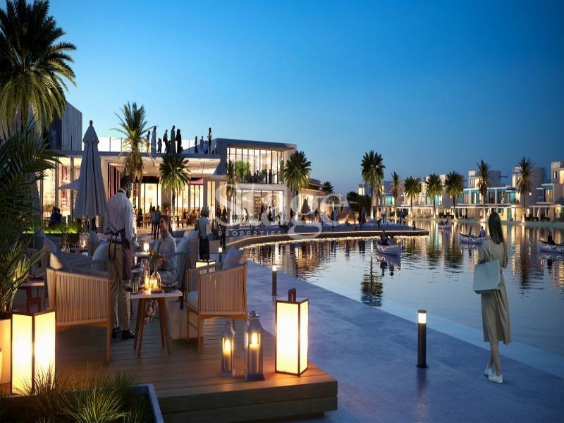 Luxurious 5 bedrooms townhouse for sale in Damac Lagoons
