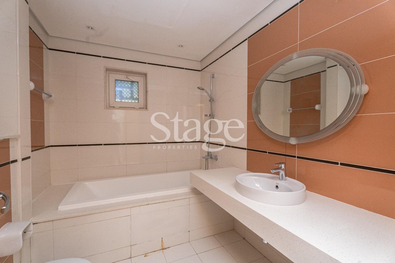 فيلا من ٣ غرف نوم للإيجار في الفرجان، Dubai stage-9785188