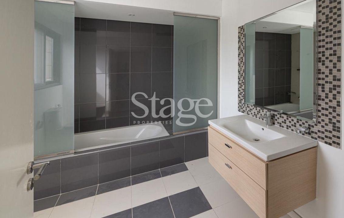 3 bedrooms Townhouse for Sale in DAMAC Hills, Dubai stage-11030572