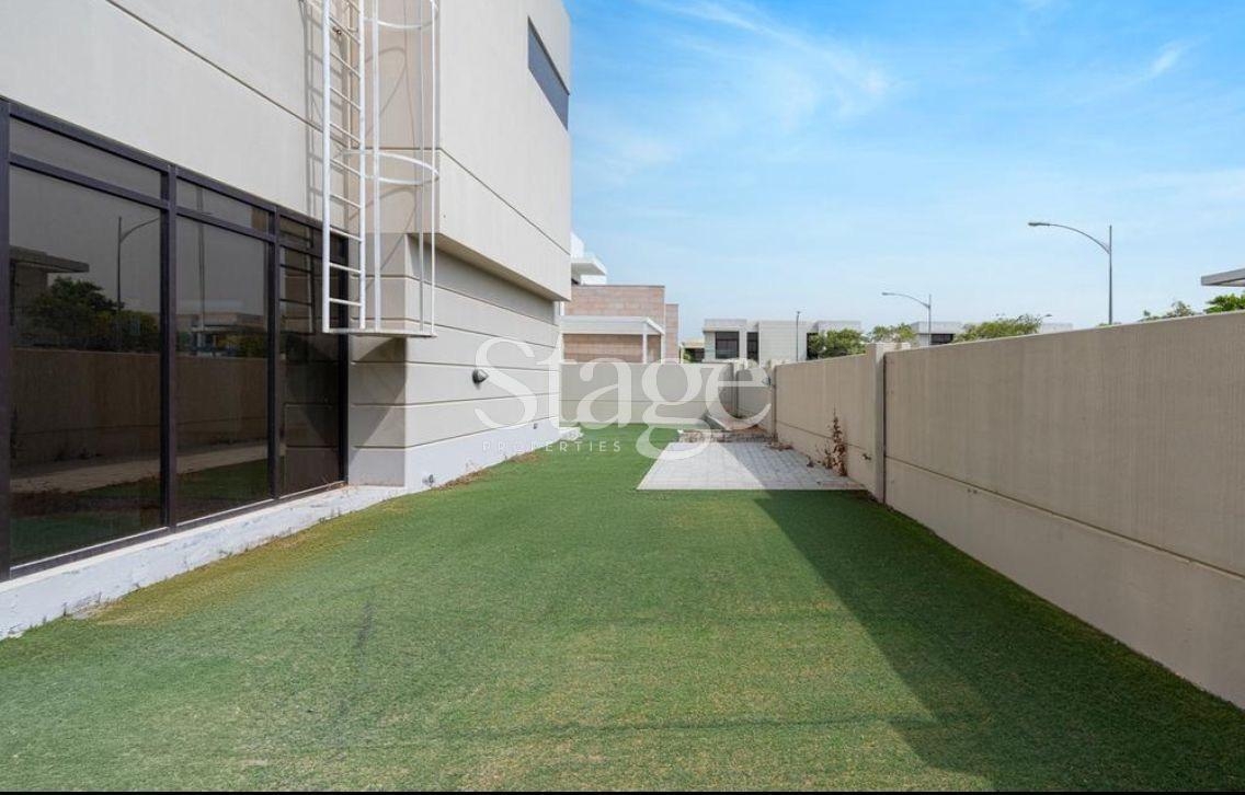 3 bedrooms Townhouse for Sale in DAMAC Hills, Dubai stage-11030572