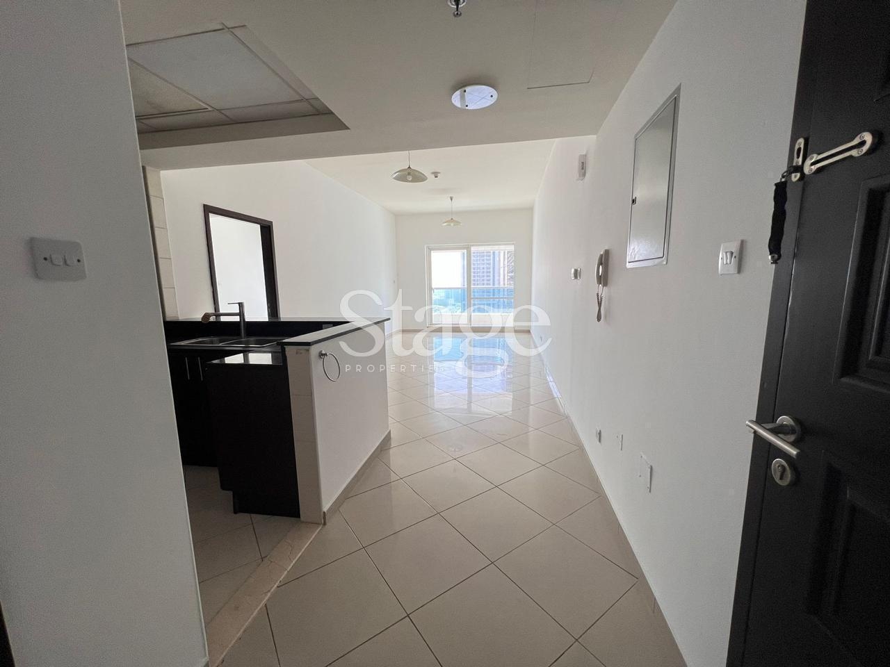 Lake view 1 bedroom apartment for rent in Jumeirah Lake Towers