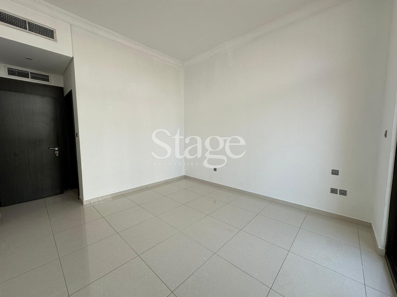 3 bedrooms Villas for Rent in DAMAC Hills, Dubai stage-11261551