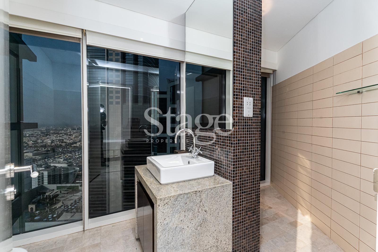 3 bedrooms apartment for Rent in Sheikh Zayed Road, Dubai stage-11120282