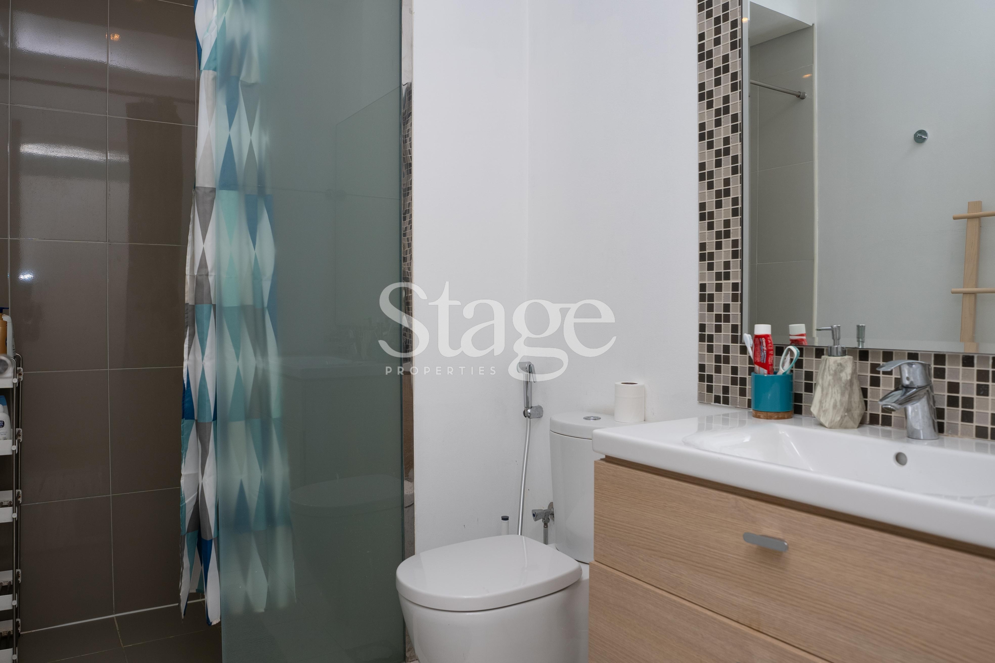 فيلا من ٤ غرف نوم للبيع في DAMAC Hills، Dubai stage-9112388