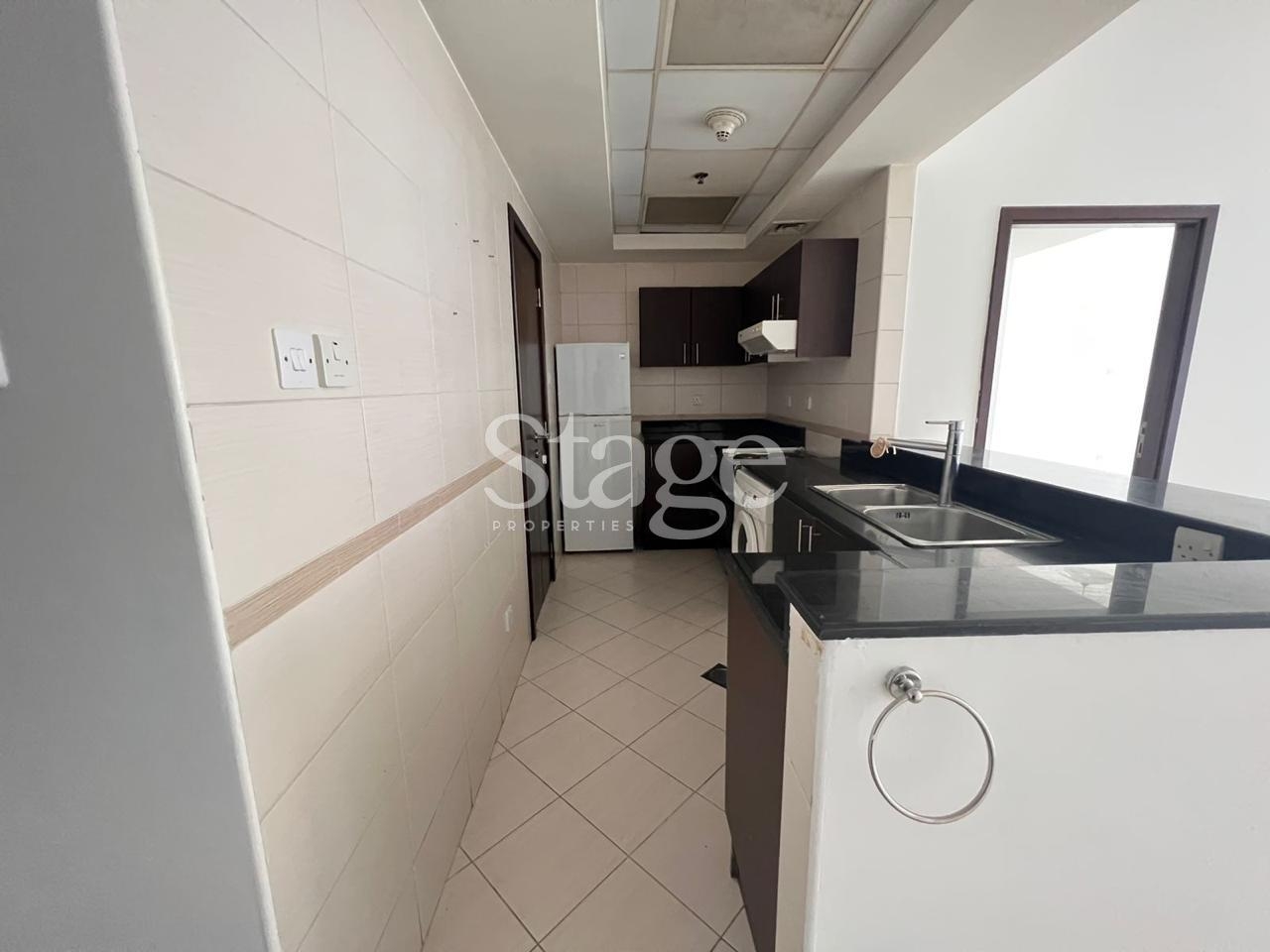 Lake view 1 bedroom apartment for rent in Jumeirah Lake Towers