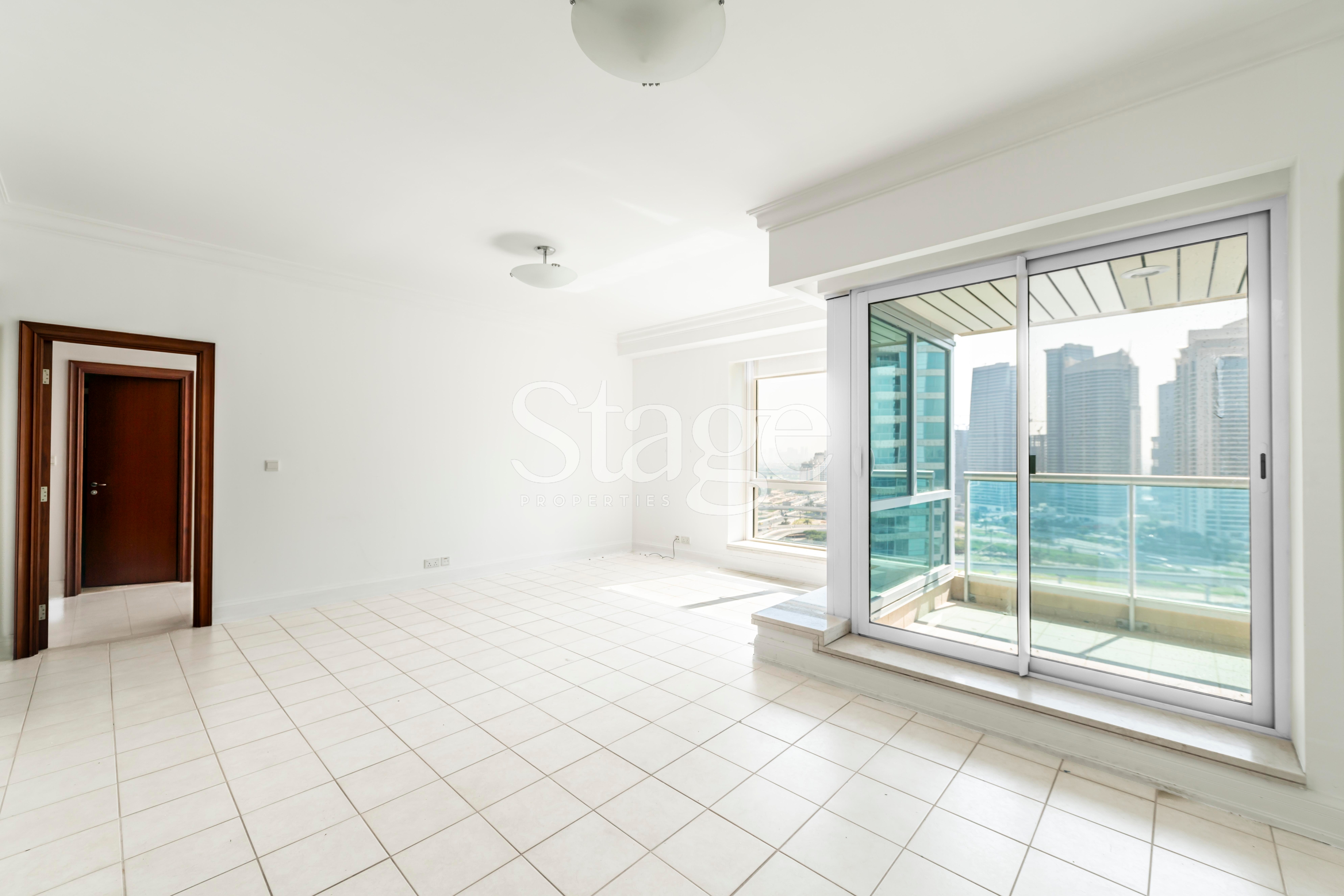 Marina view 1 bedroom apartment for Rent in Dubai Marina