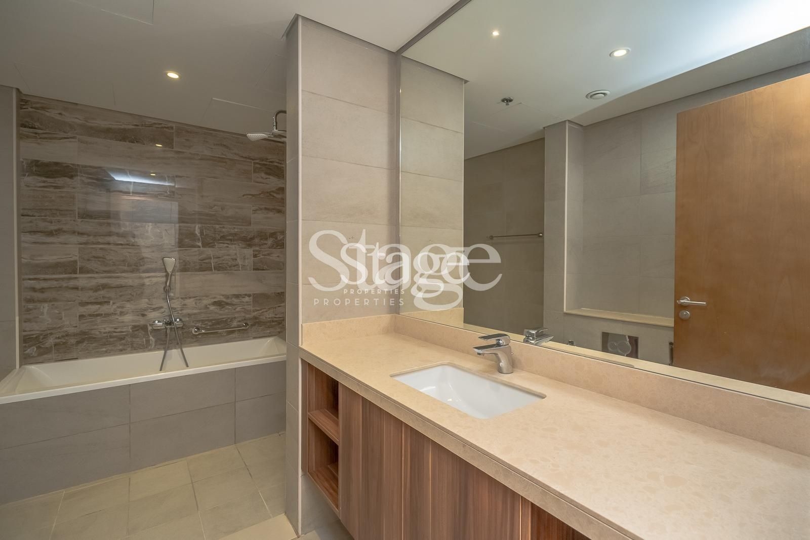 Sea View 1 bedroom apartment for sale in Palm Jumeirah