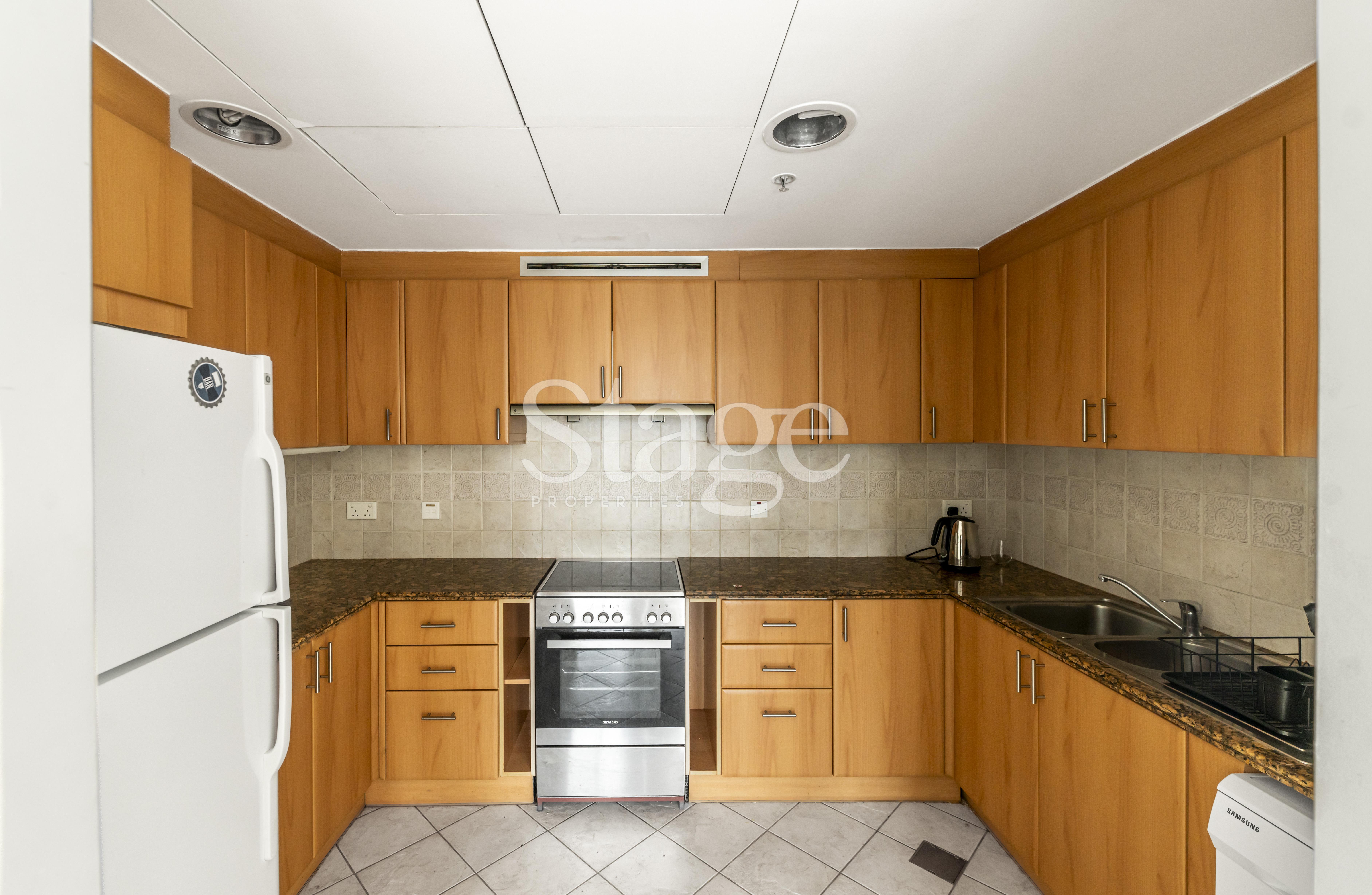Marina view 1 bedroom apartment for Rent in Dubai Marina