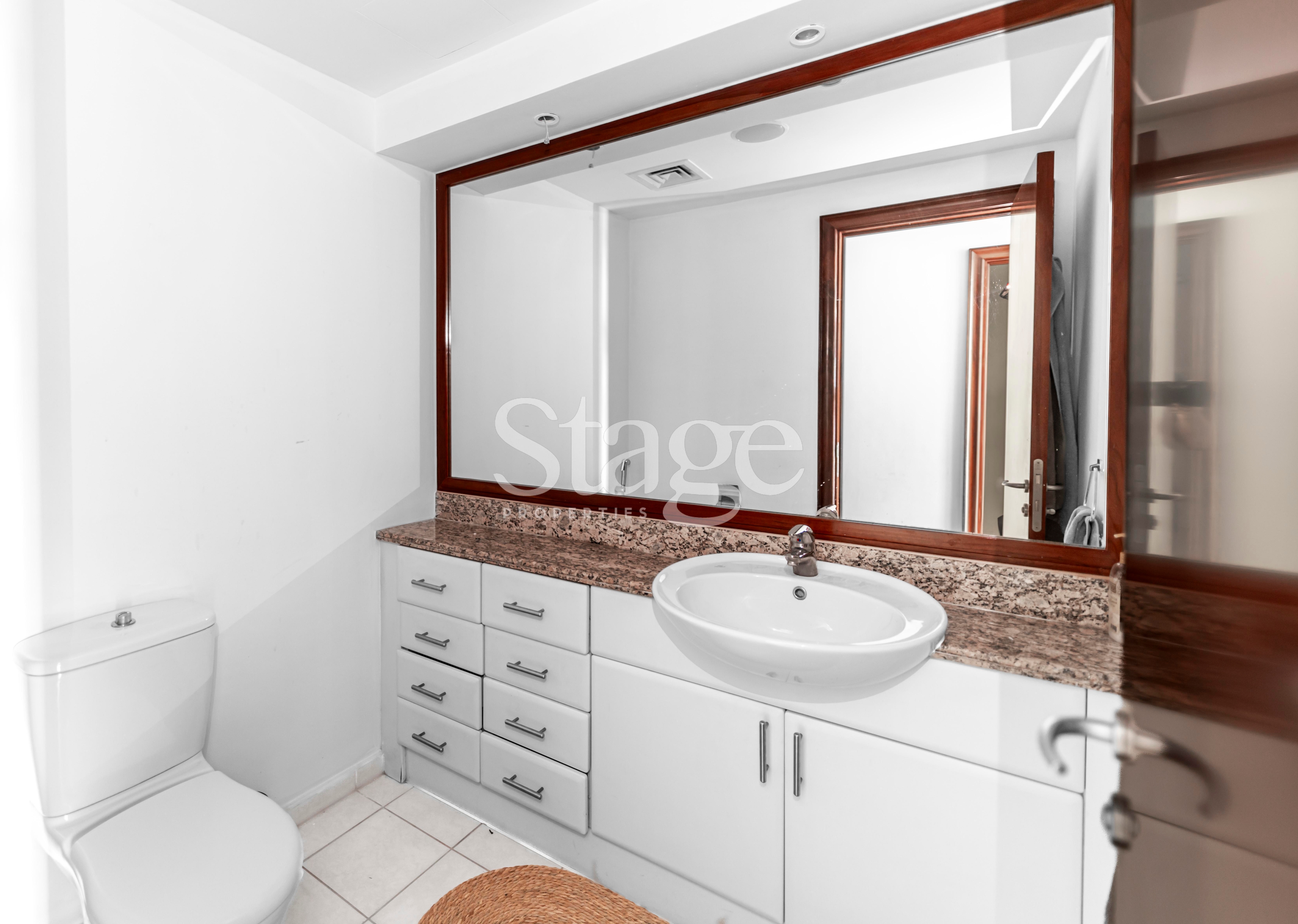 Marina view 1 bedroom apartment for Rent in Dubai Marina