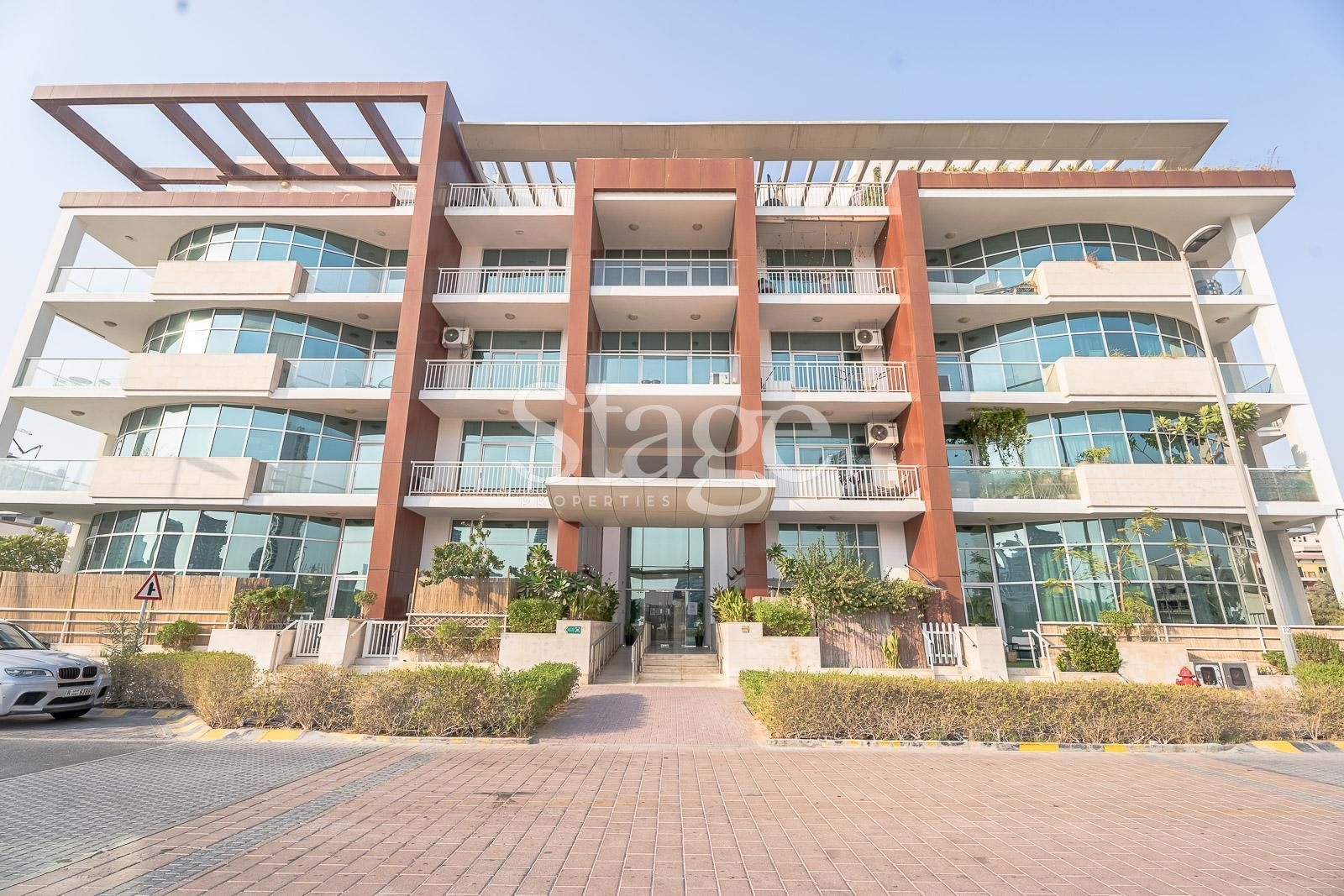 Huge studio for sale in JVC Dubai