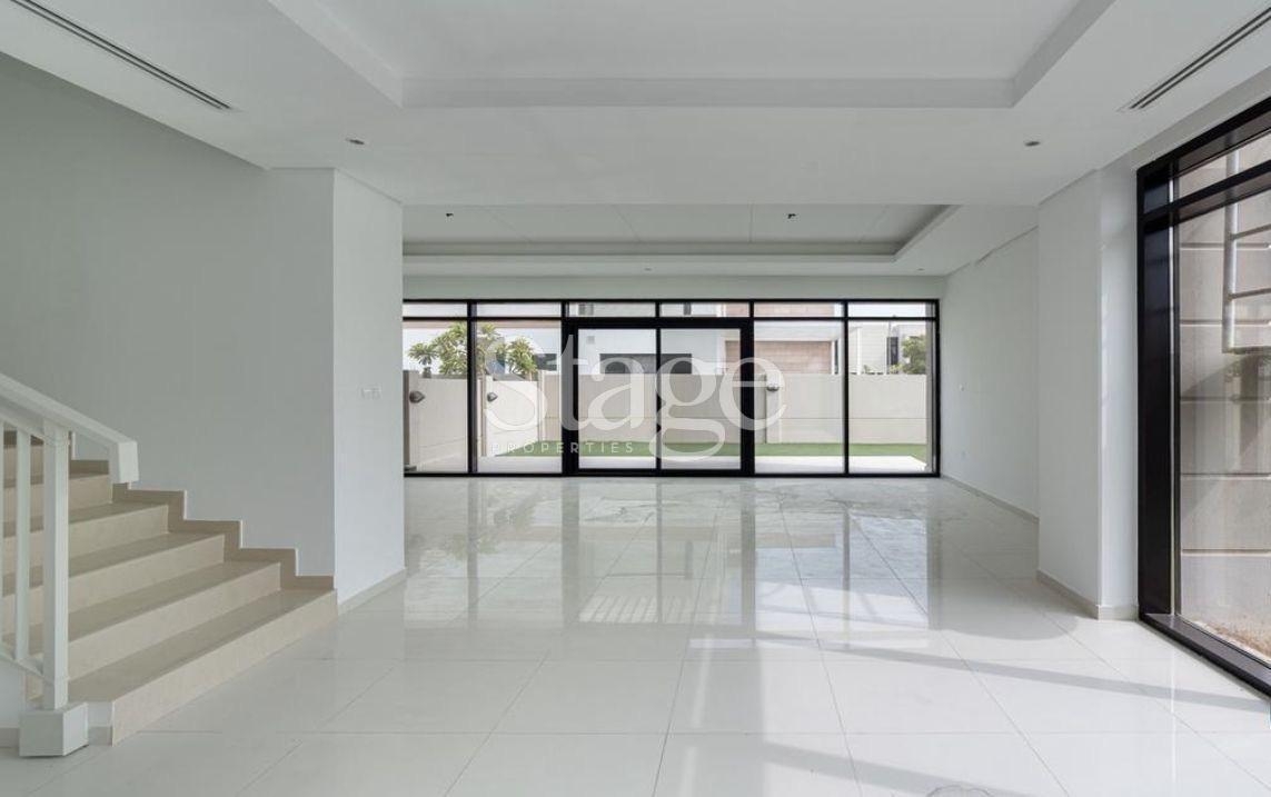 3 bedrooms Townhouse for Sale in DAMAC Hills, Dubai stage-11030572