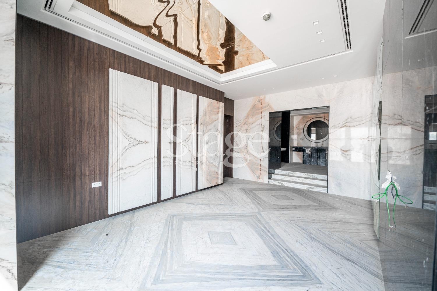 Exceptional 6 bedroom villa for sale in Deira