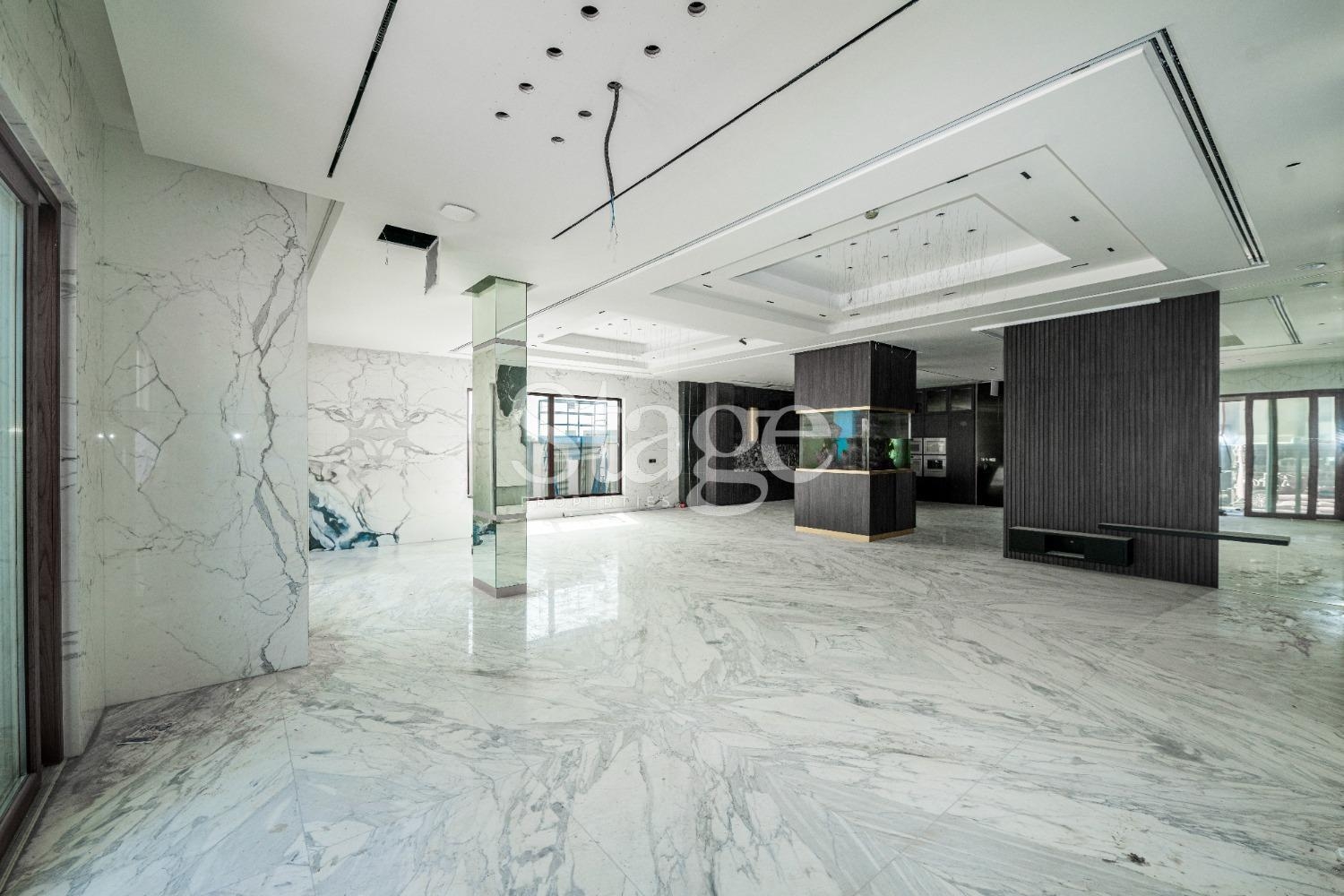 Exceptional 6 bedroom villa for sale in Deira