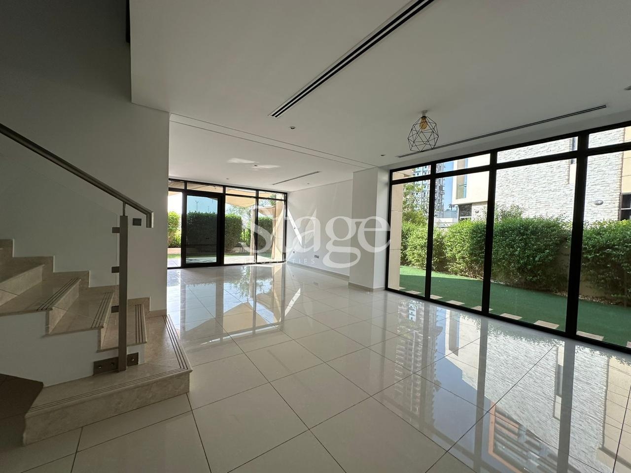 3 bedrooms Villas for Rent in DAMAC Hills, Dubai stage-11261551