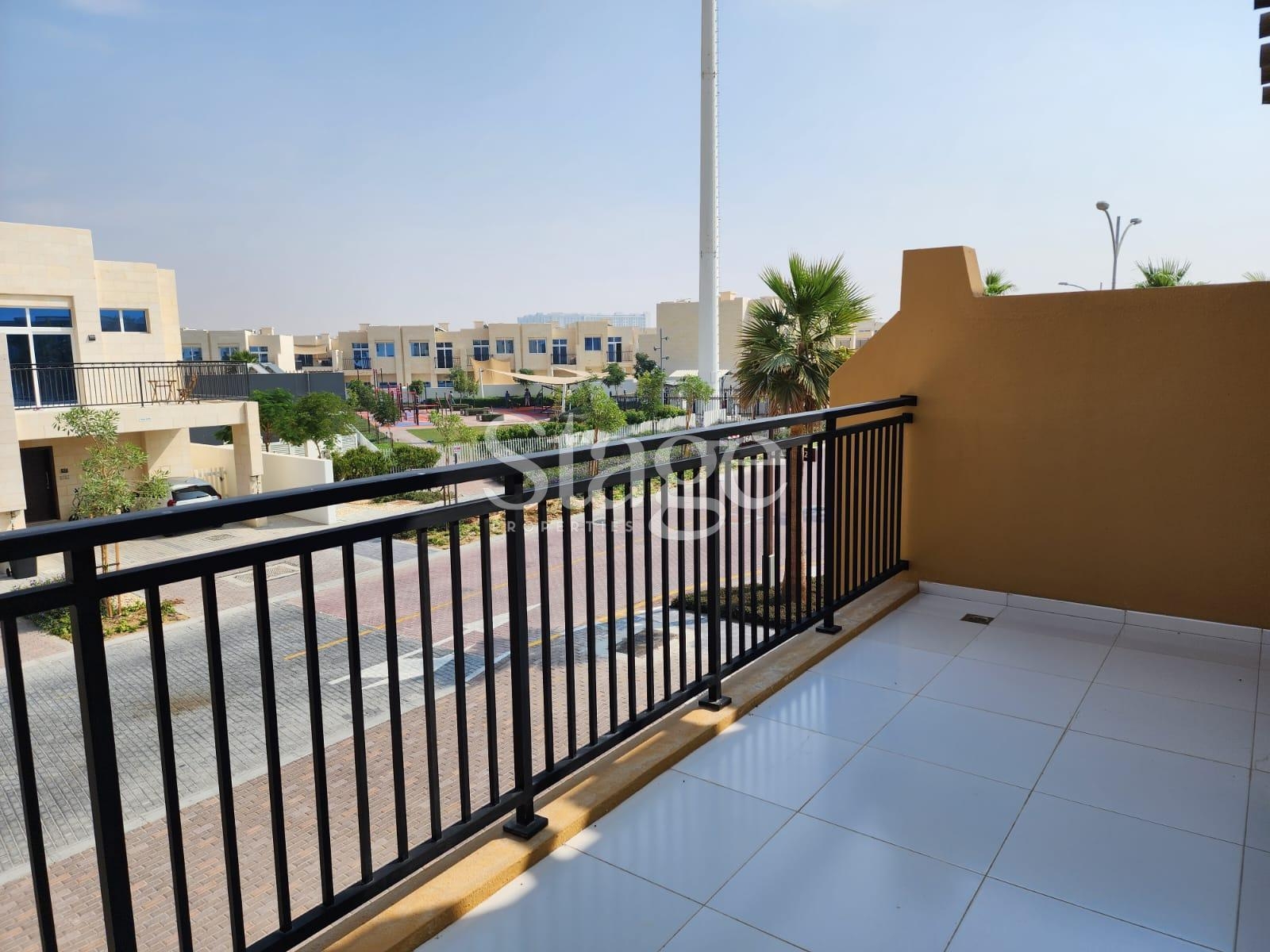 3 bedrooms Villas for Sale in Damac Hills 2, Dubai stage-10204128