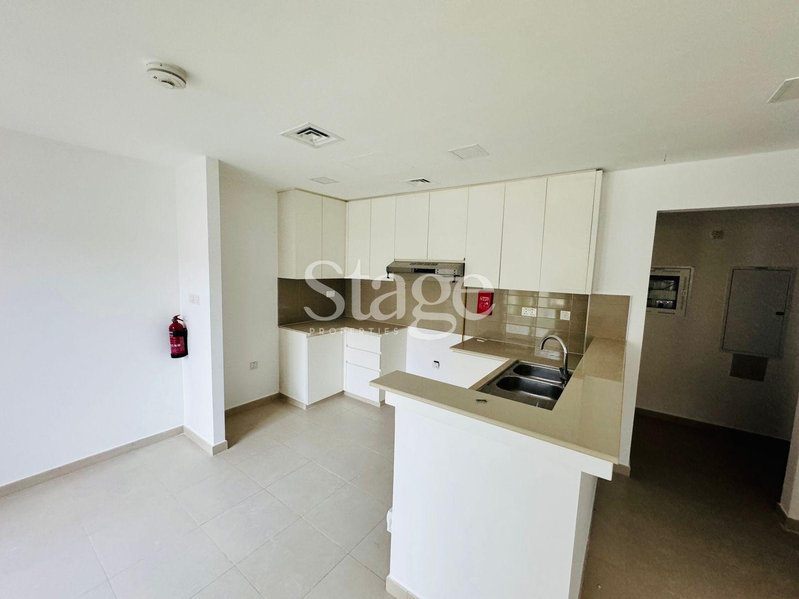 فيلا من ٣ غرف نوم للبيع في Town Square، Dubai stage-9666571