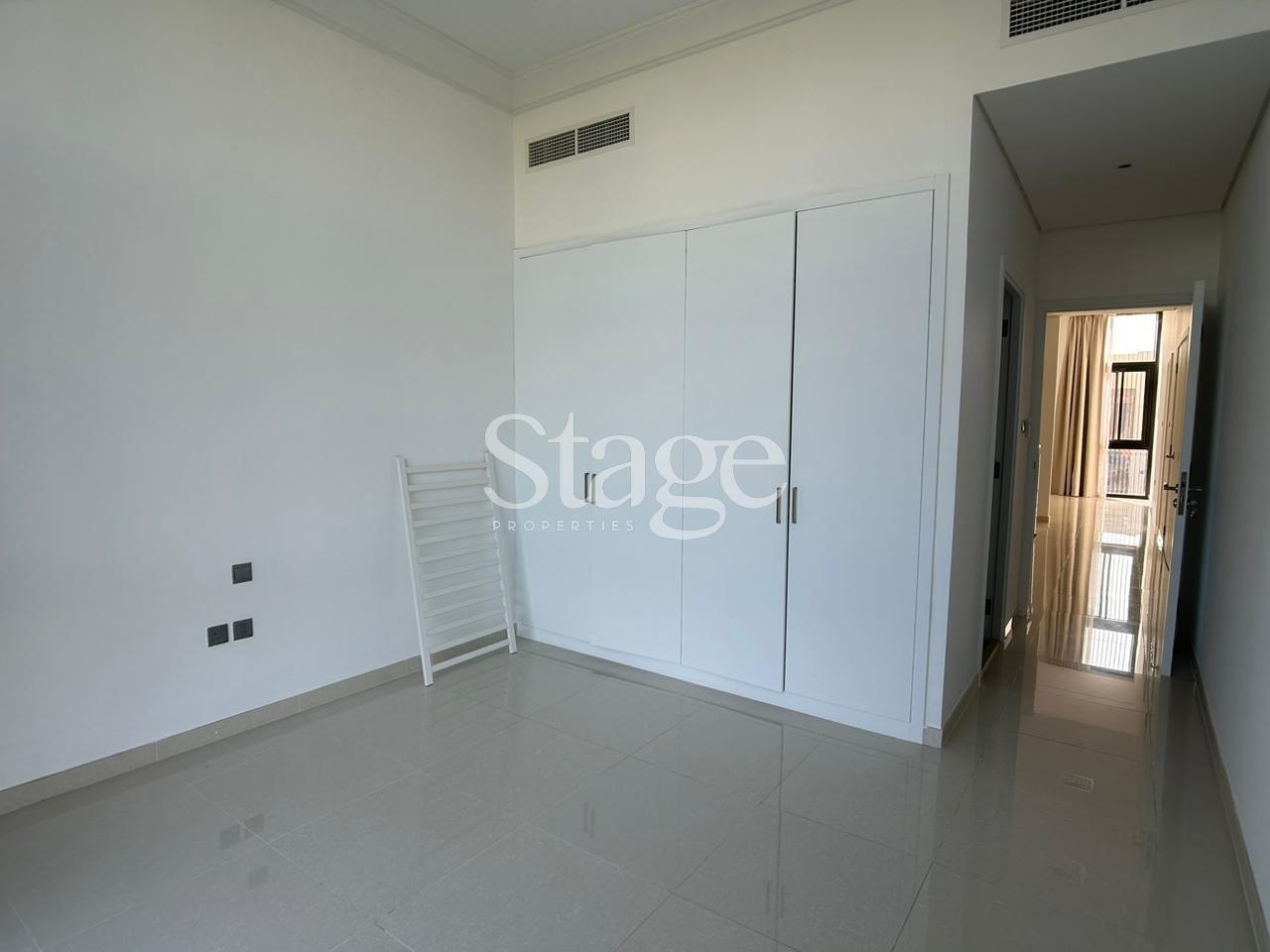 3 bedrooms Villas for Sale in DAMAC Hills, Dubai stage-11414133