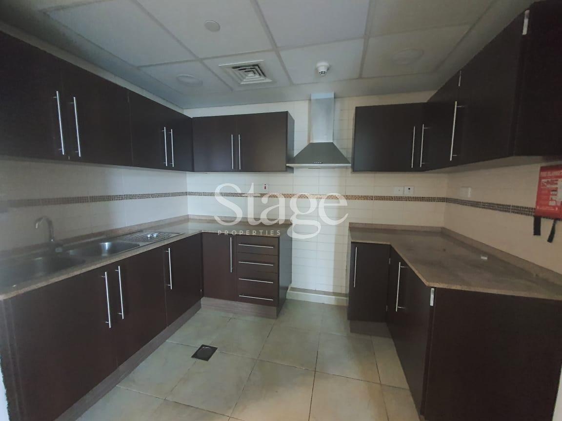 Stunning Lake View 2 bedroom apartment in JLT, Dubai