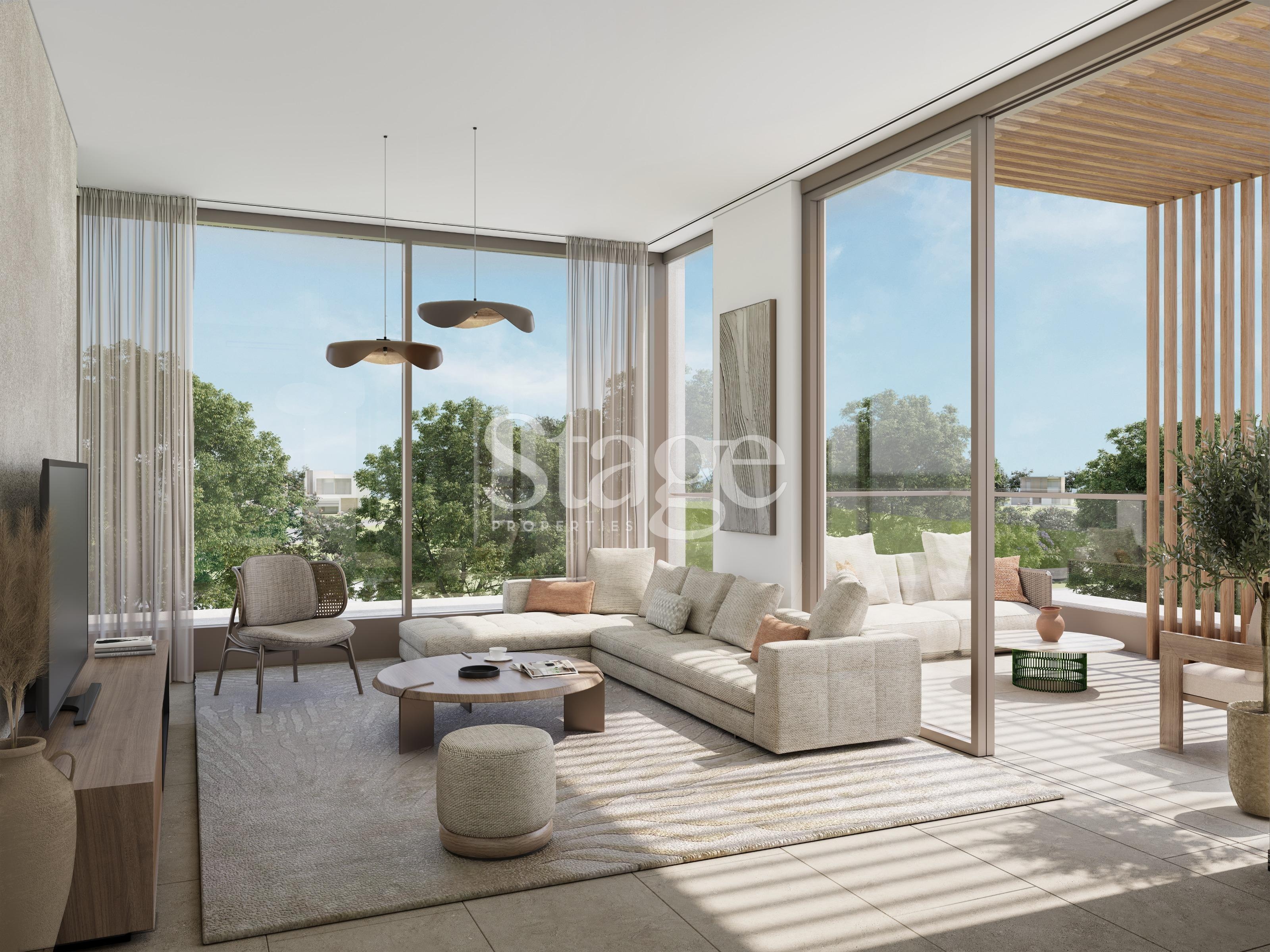 Luxurious 5 bedroom villa for sale in Dubai Land