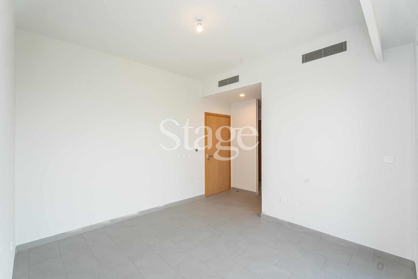 4 bedrooms Townhouse for Rent in Dubailand, Dubai stage-10518347