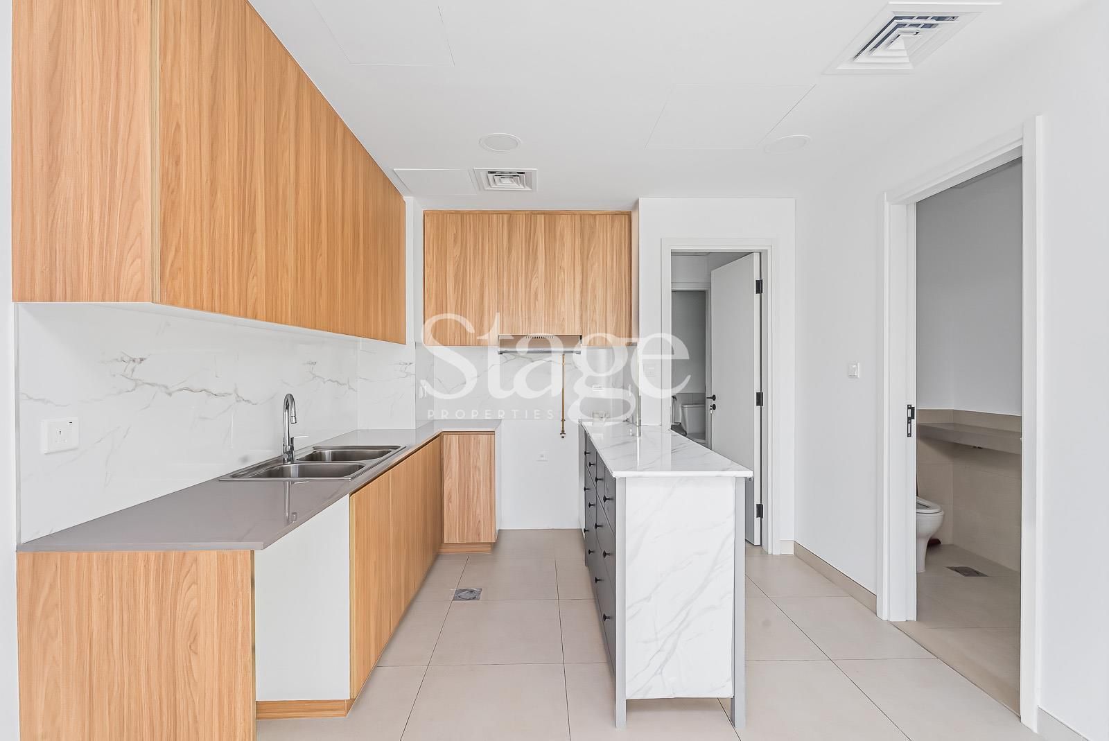 3 bedrooms Townhouse for Rent in Town Square, Dubai TH8609L