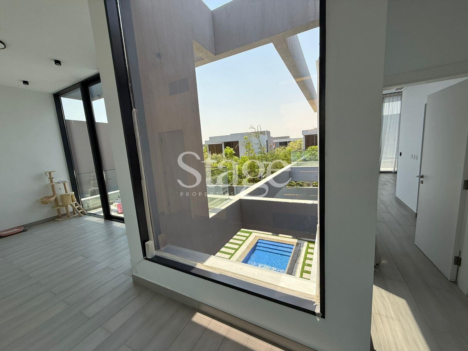 فيلا من ٥ غرف نوم للبيع في Tilal City، Sharjah VI7945S