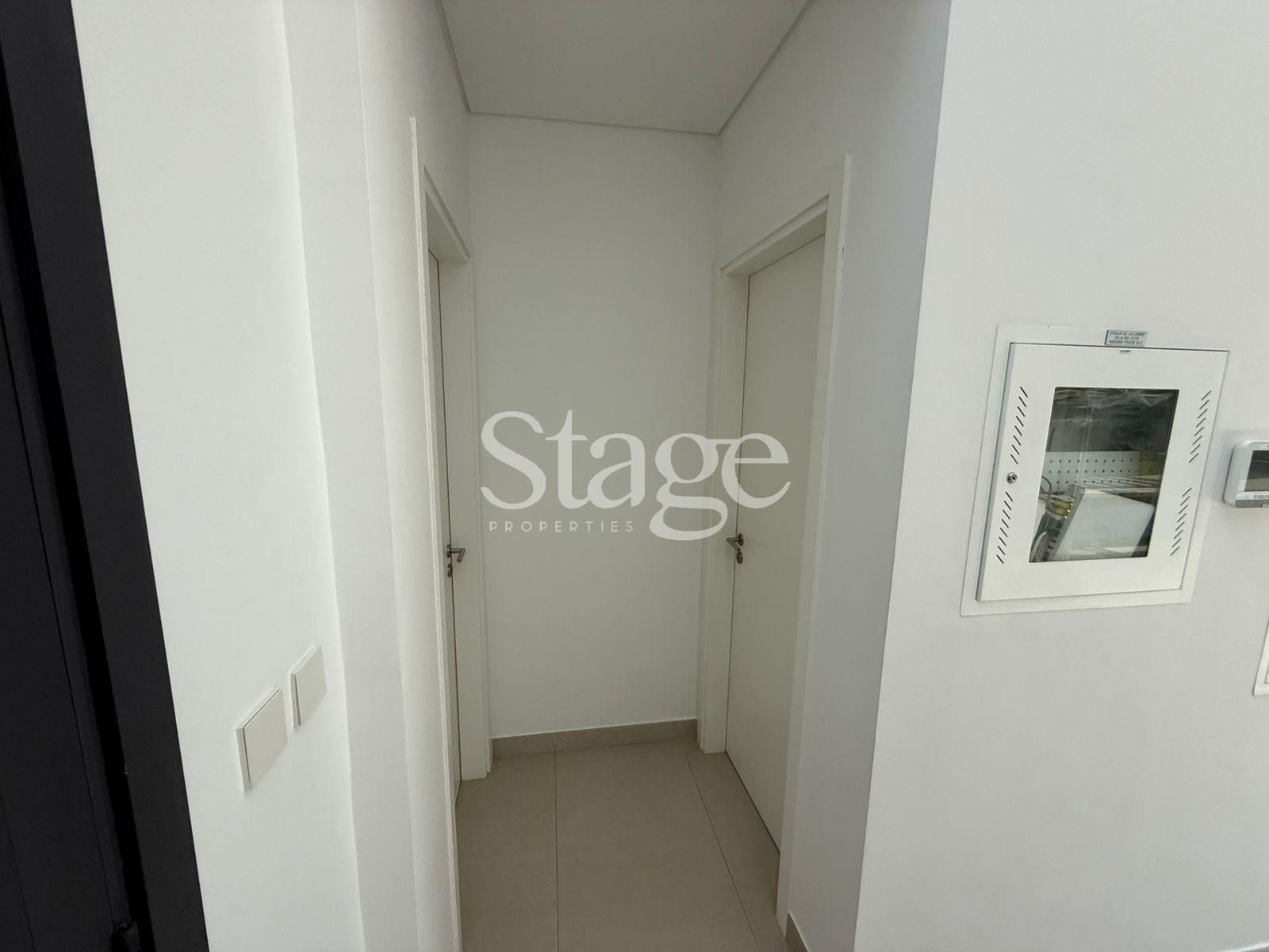 فيلا من ٥ غرف نوم للبيع في Tilal City، Sharjah VI7945S