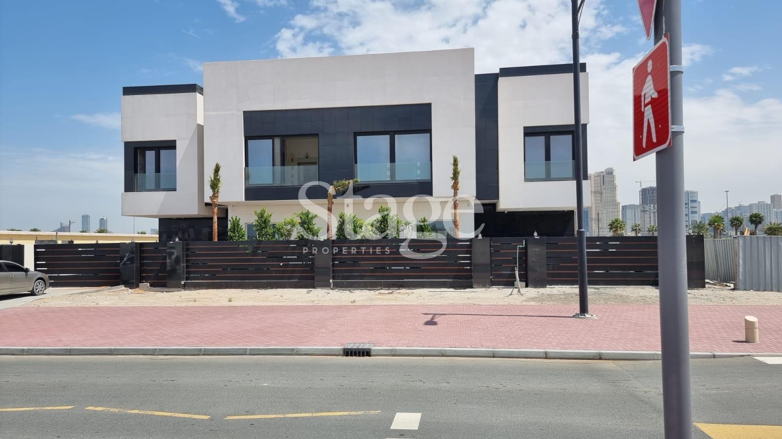 Exceptional 6 bedroom villa for sale in Deira