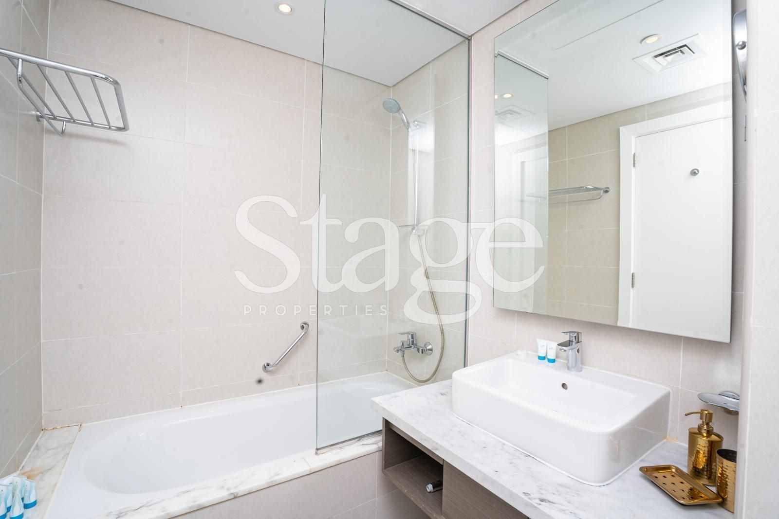 Modern Luxurious Studio for rent in Business Bay, Dubai