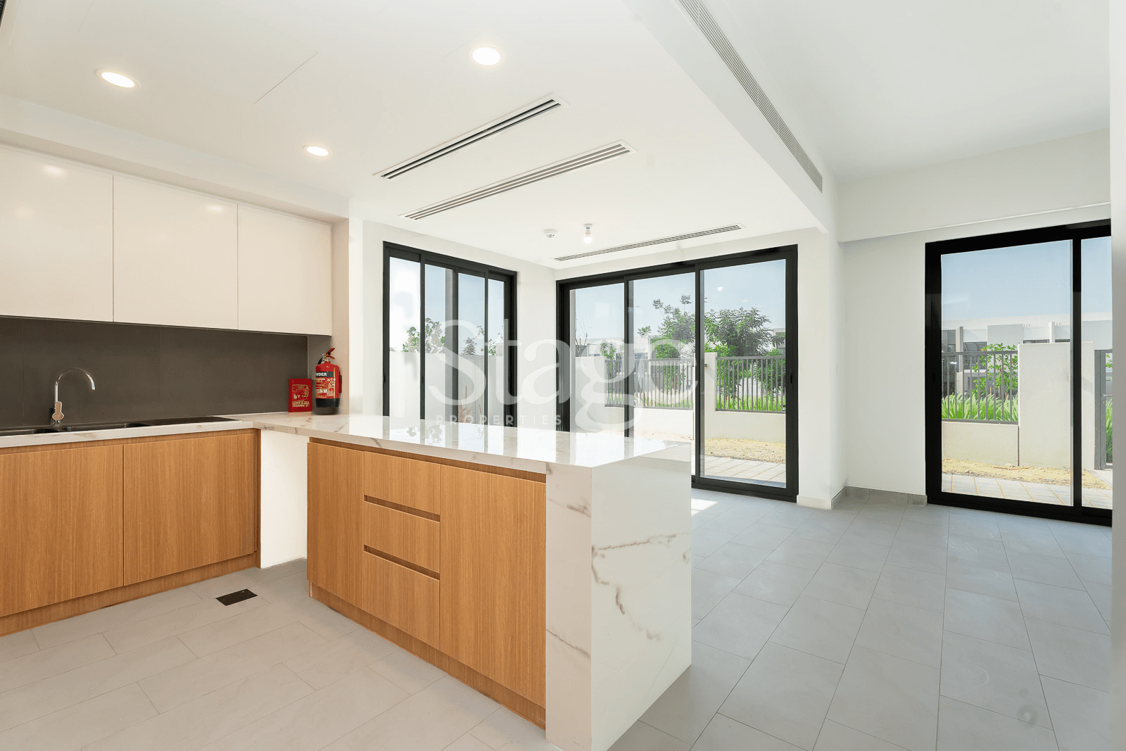 4 bedrooms Townhouse for Rent in Dubailand, Dubai stage-10518347