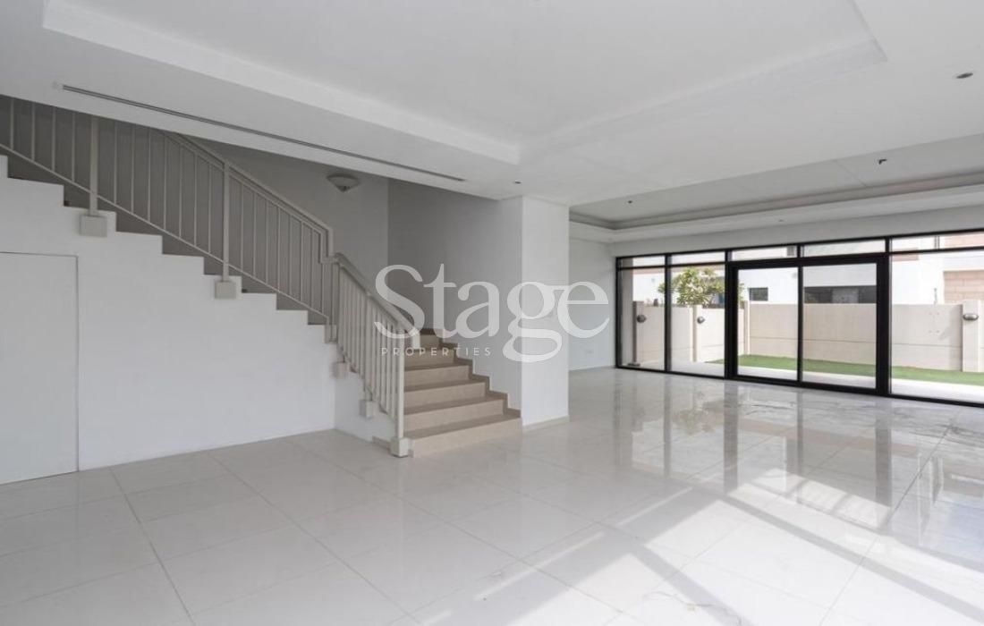 3 bedrooms Townhouse for Sale in DAMAC Hills, Dubai stage-11030572
