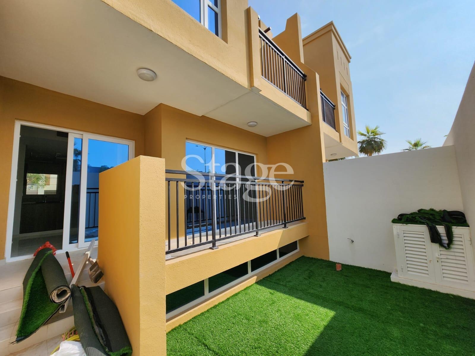 3 bedrooms Villas for Sale in Damac Hills 2, Dubai stage-10204128