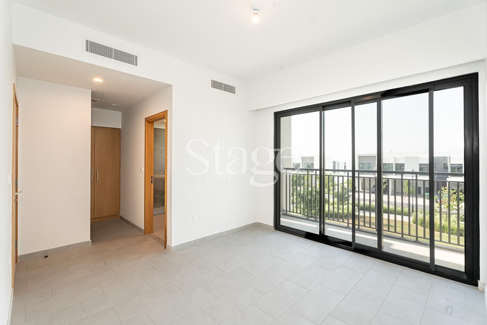 4 bedrooms Townhouse for Rent in Dubailand, Dubai stage-10518347