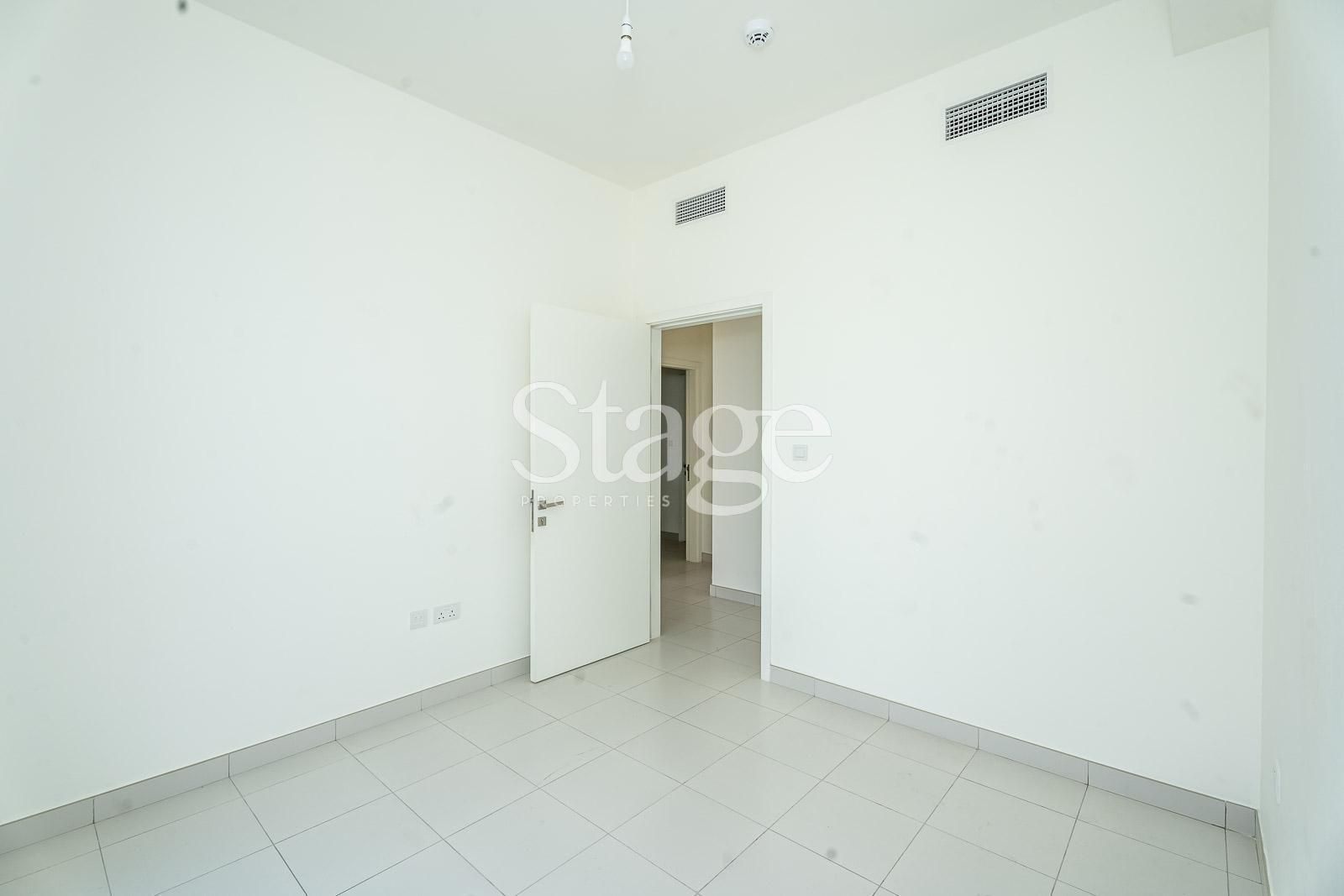 4 bedrooms Villas for Rent in Dubai South (Dubai World Central), Dubai stage-9496770
