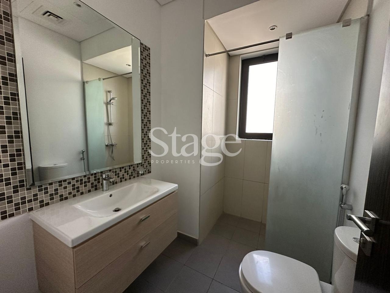 3 bedrooms Villas for Rent in DAMAC Hills, Dubai stage-11261551