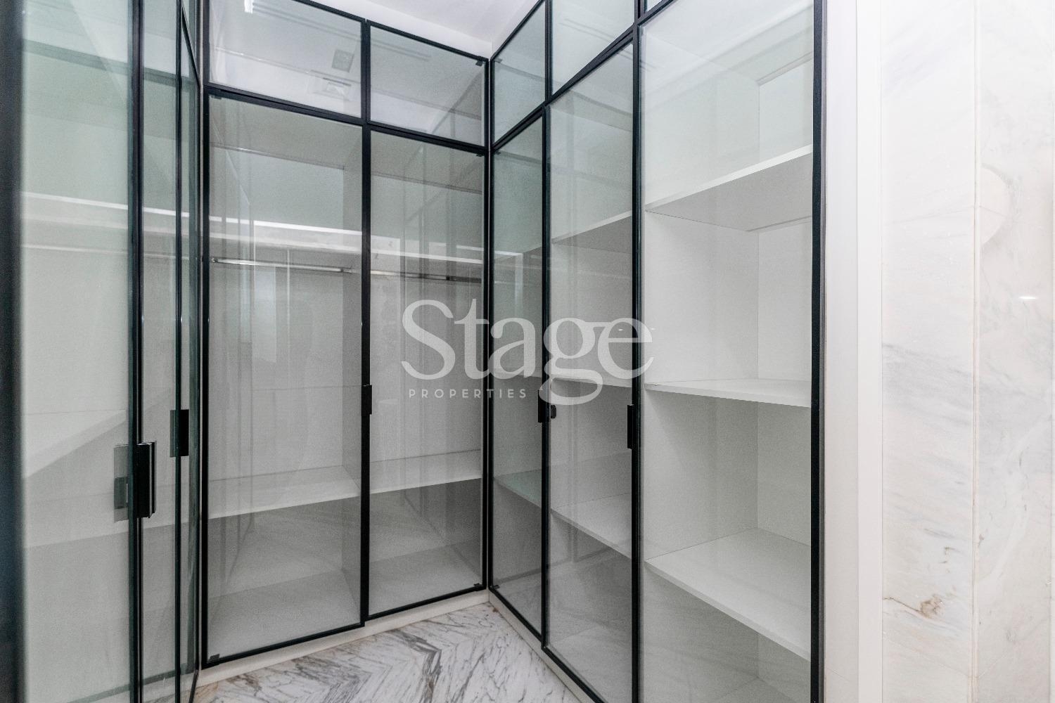 Exceptional 6 bedroom villa for sale in Deira