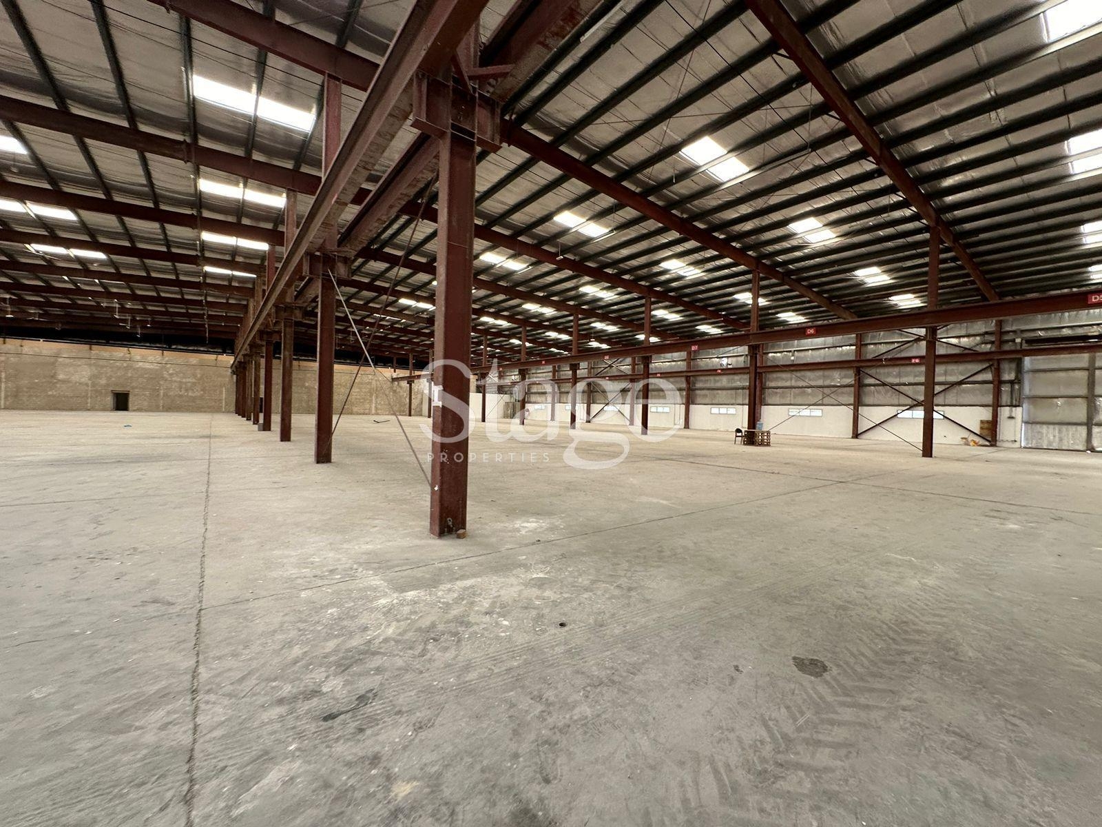 Full compound warehouse for rent in DIP