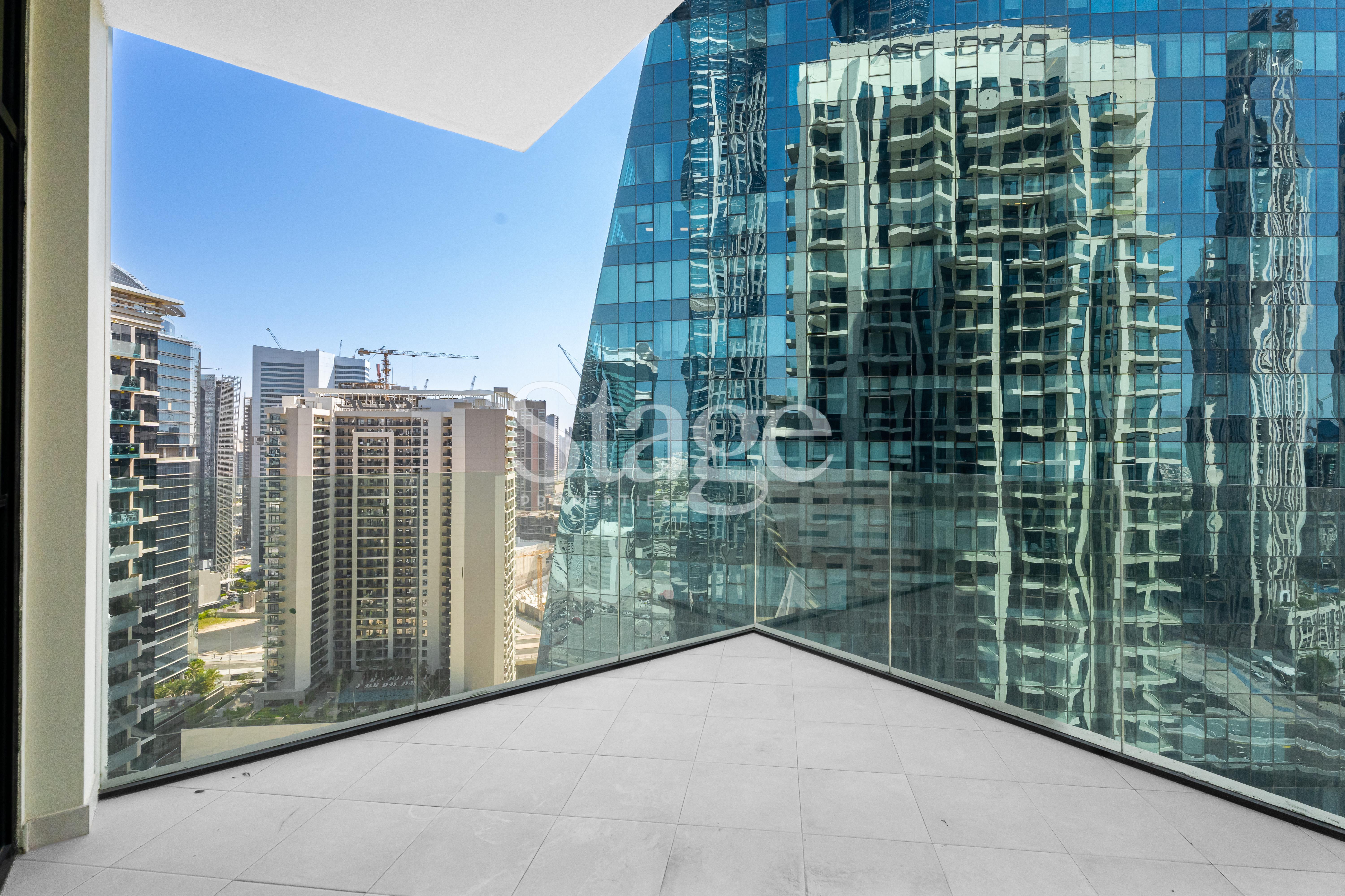 Canal View 1 bedroom for rent in Business Bay Dubai