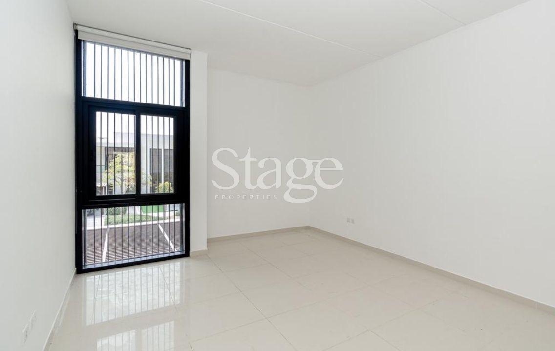 3 bedrooms Townhouse for Rent in DAMAC Hills, Dubai stage-11030875