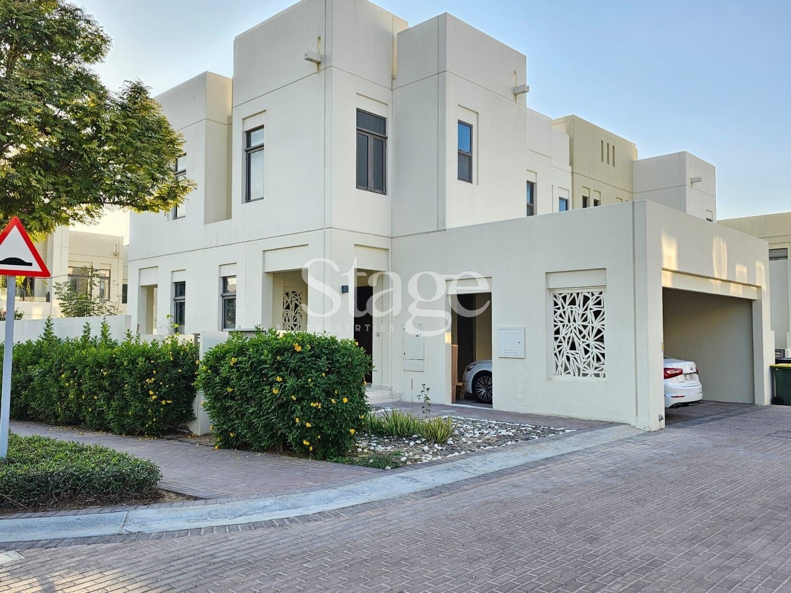 4 bedrooms Villas for Sale in Reem, Dubai stage-9306010