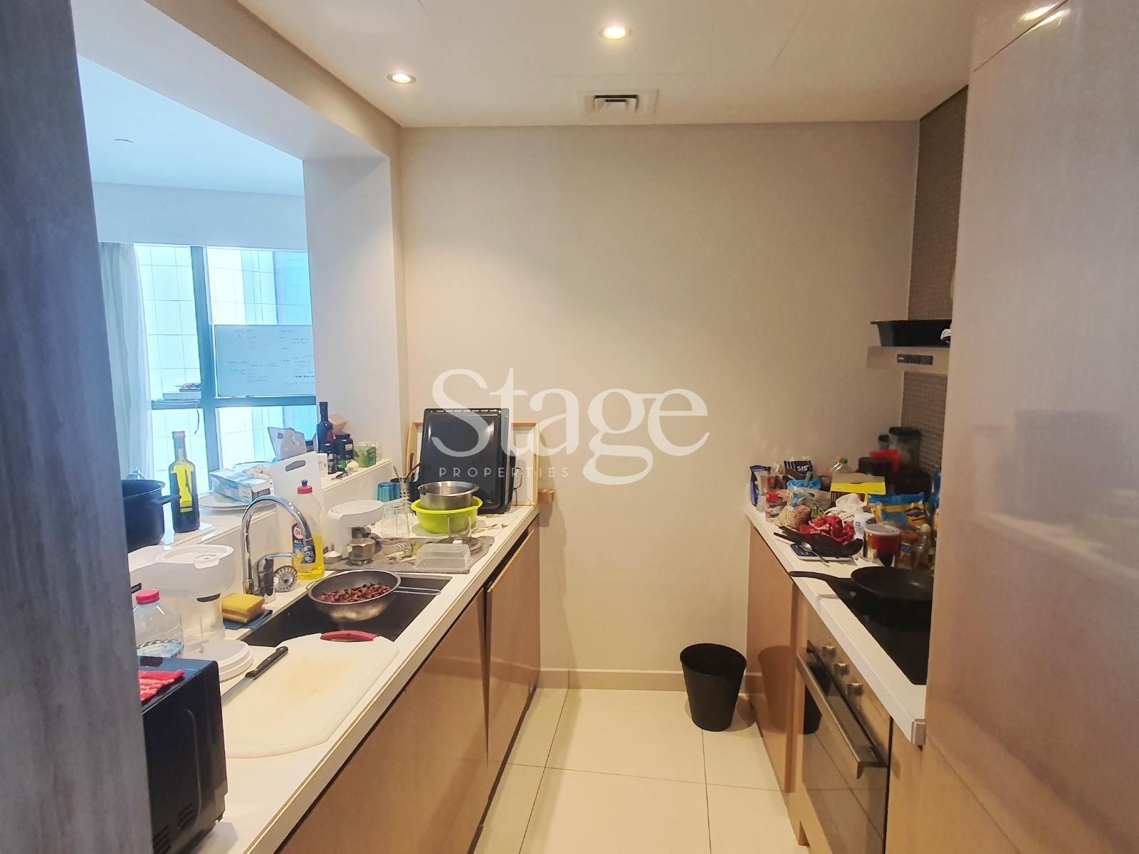 2 bedrooms apartment for Sale in Business Bay, Dubai AP7588S