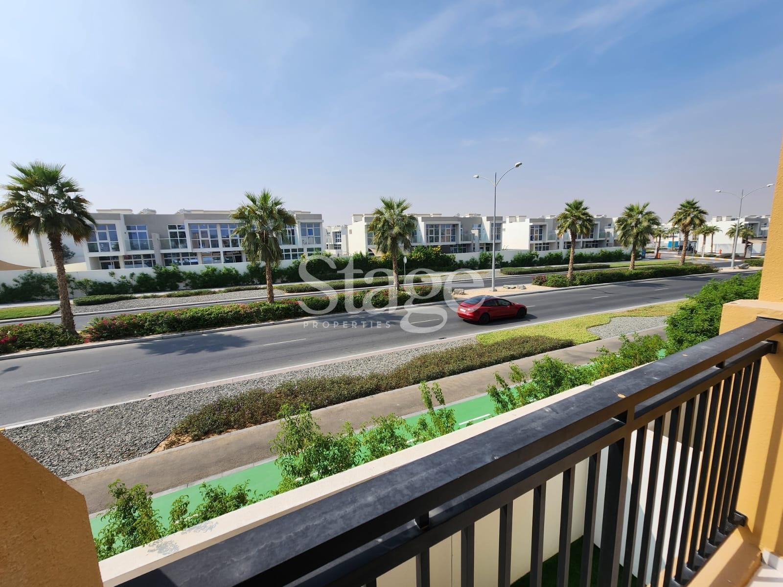 3 bedrooms Villas for Sale in Damac Hills 2, Dubai stage-10204128